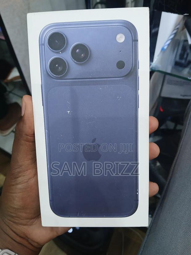 New Apple iPhone 17 Pro Max 256 GB Blue - thumbnail 2