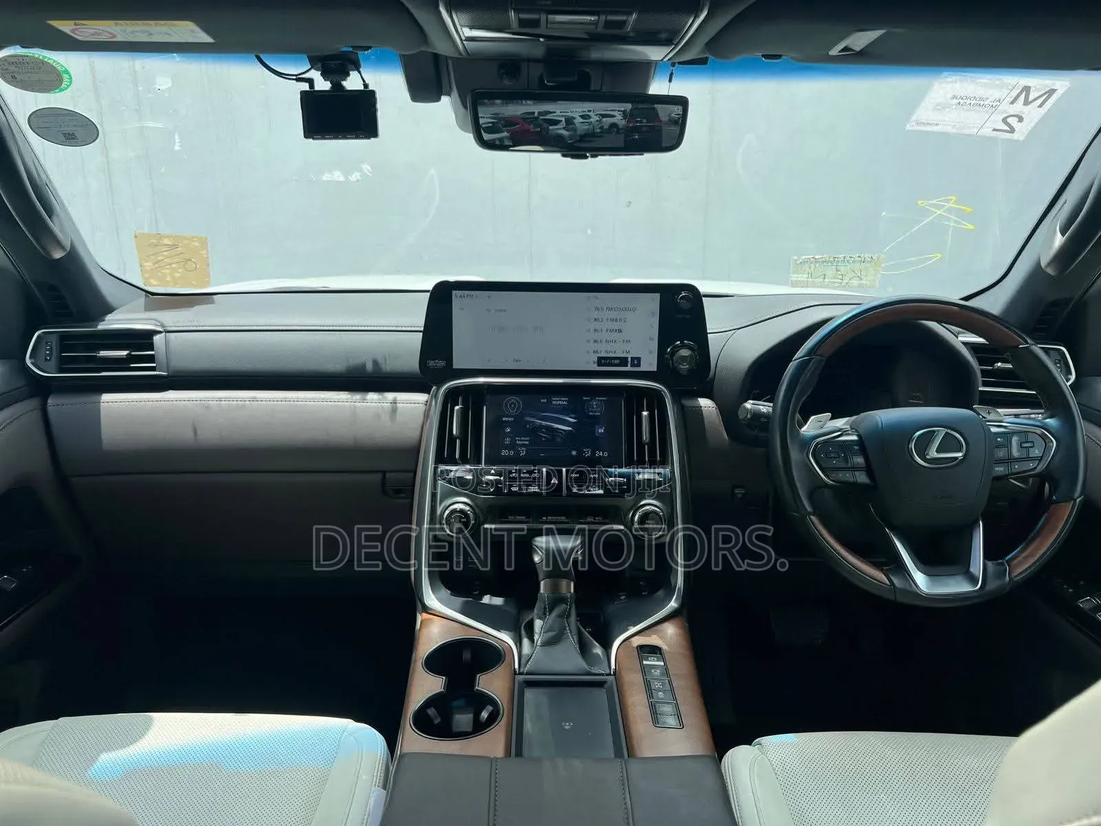 Lexus LX 600 2023 White