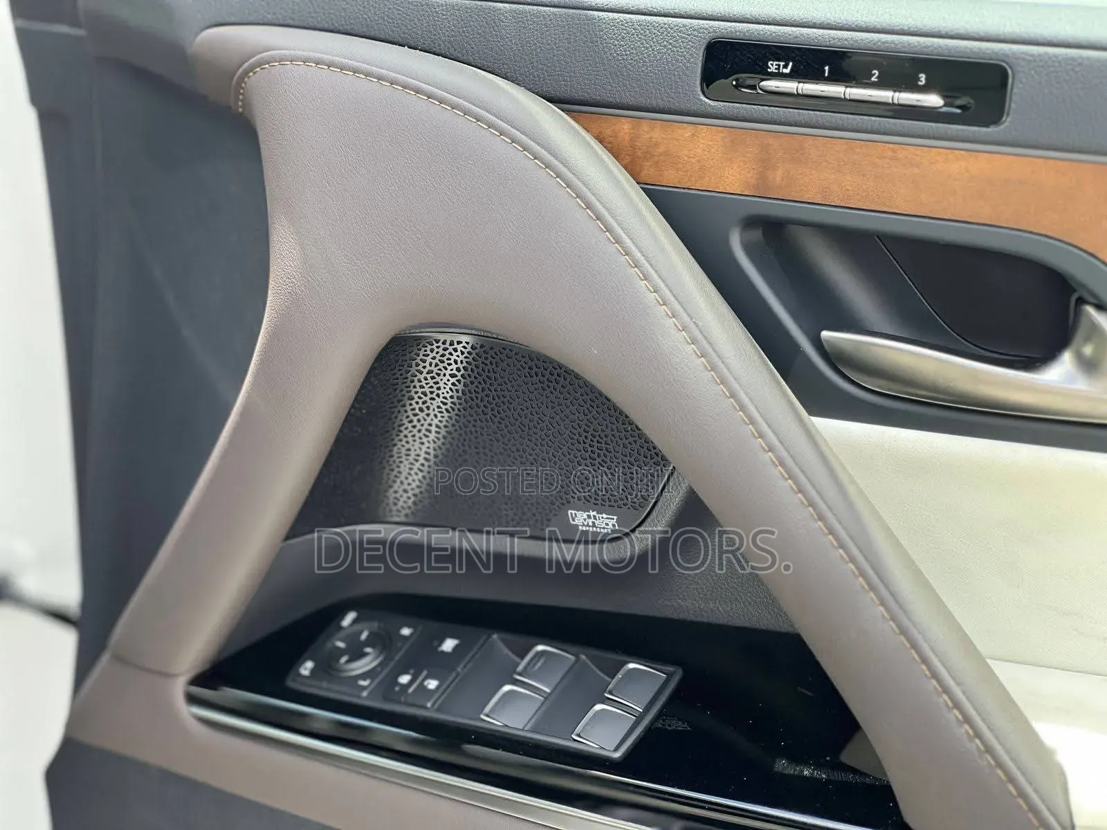 Lexus LX 600 2023 White