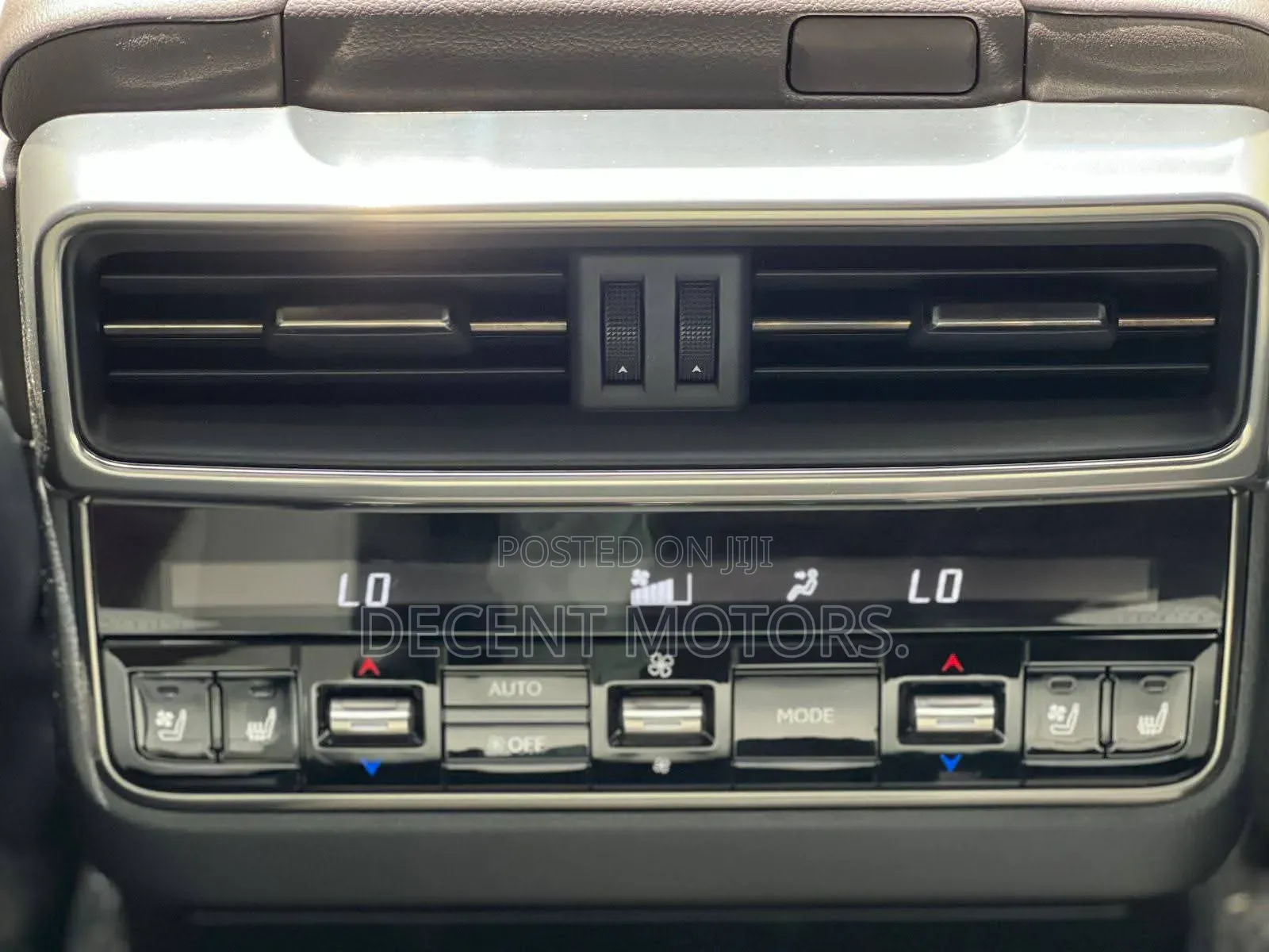 Lexus LX 600 2023 White