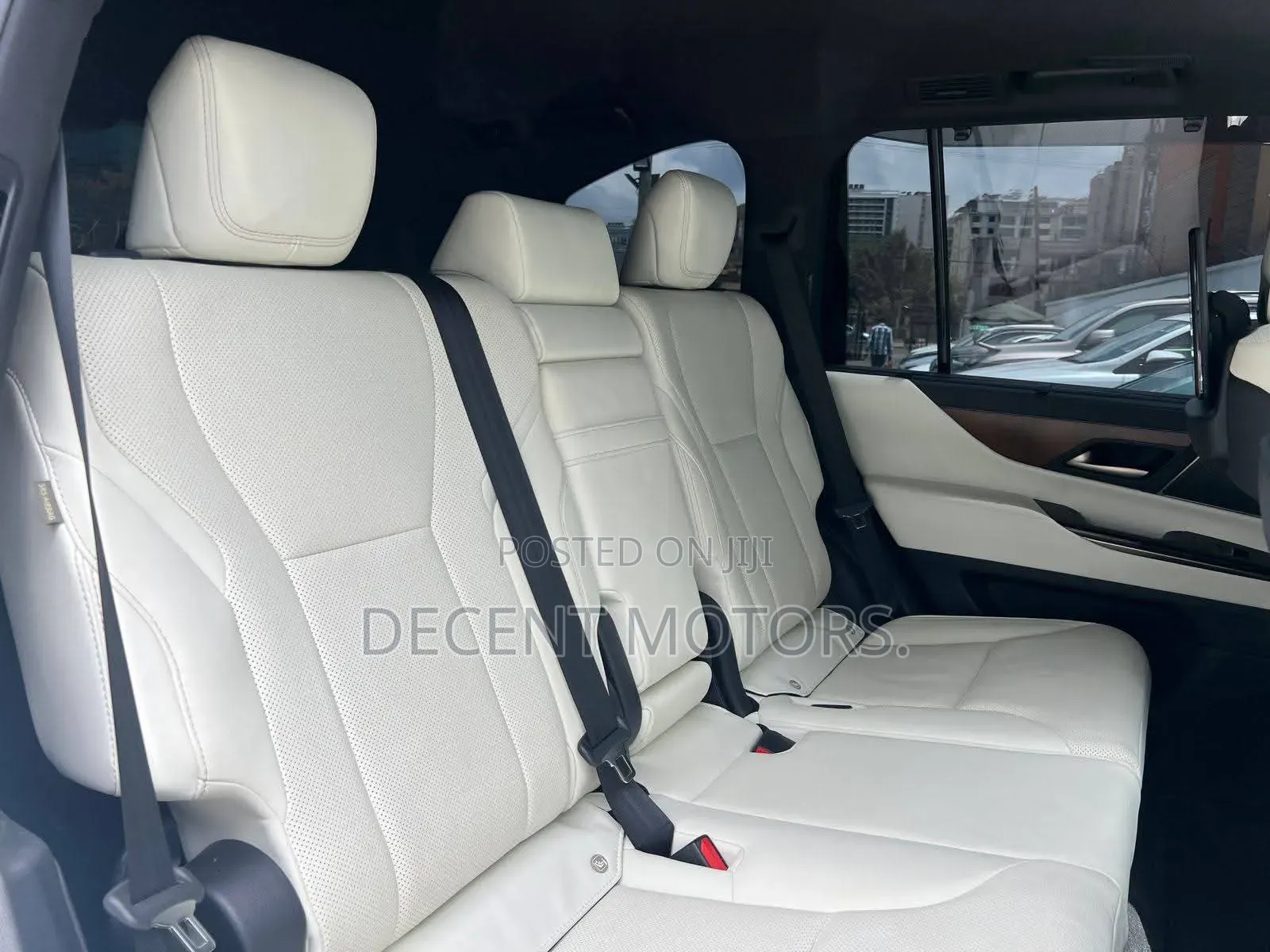 Lexus LX 600 2023 White
