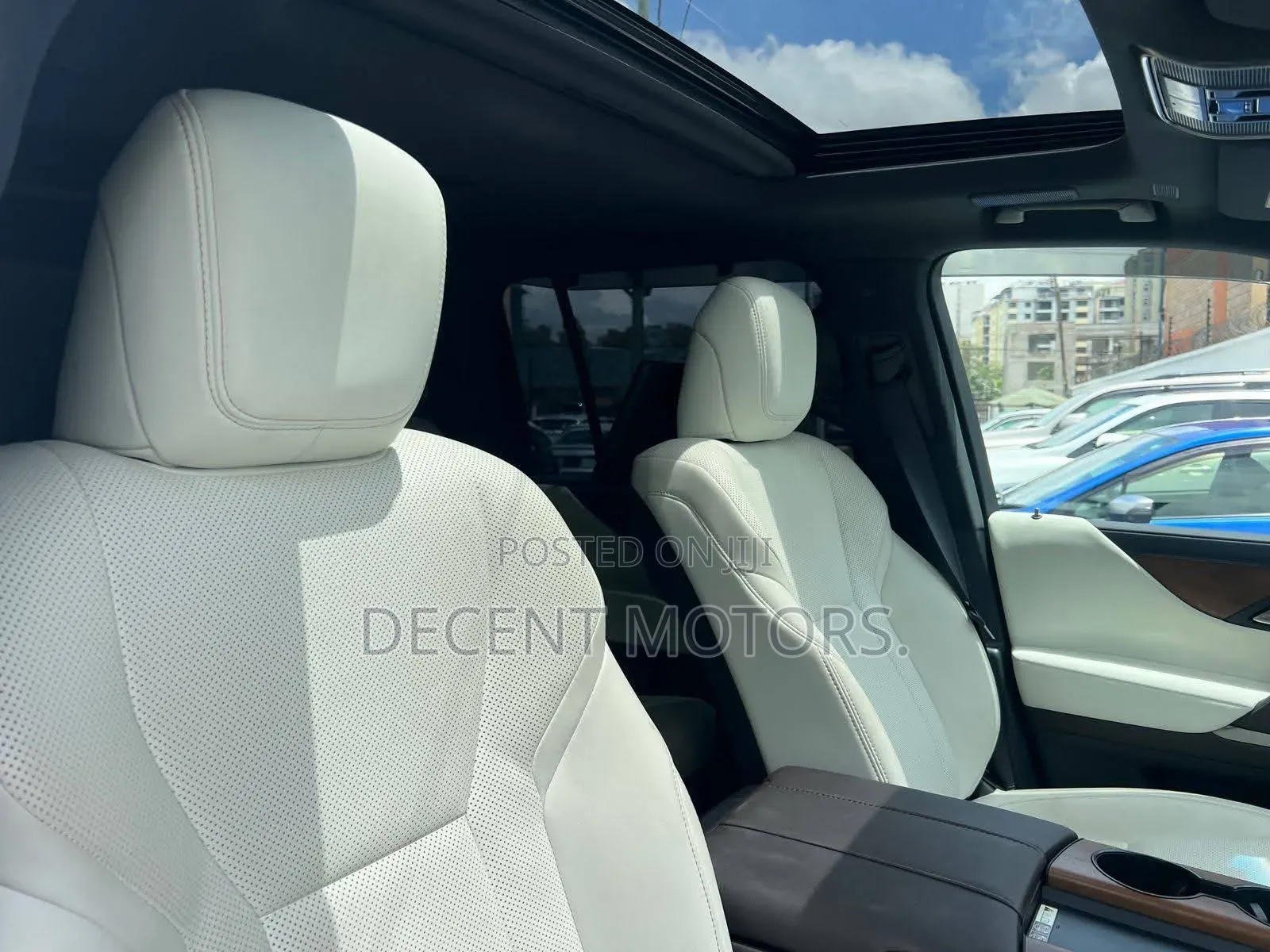 Lexus LX 600 2023 White