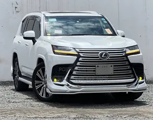 Lexus LX 600 2023 White