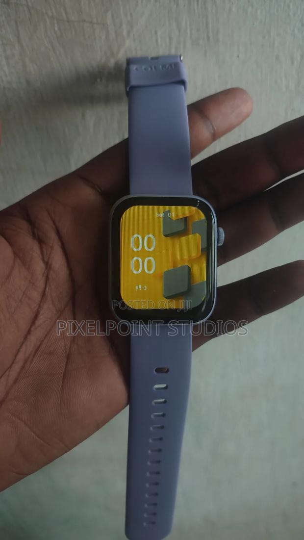 Good Quality Bluetooth Smartwatch - thumbnail 2