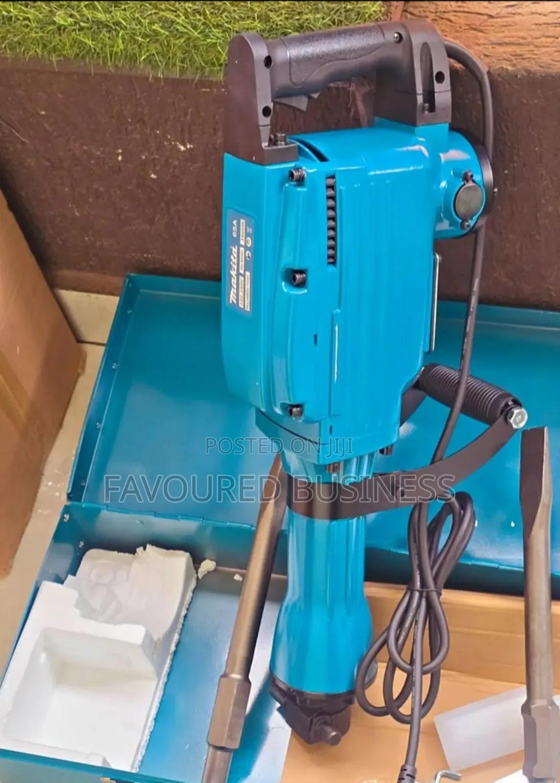Approved Demolisher Hammer/Makita Heavy Duty Demolisher