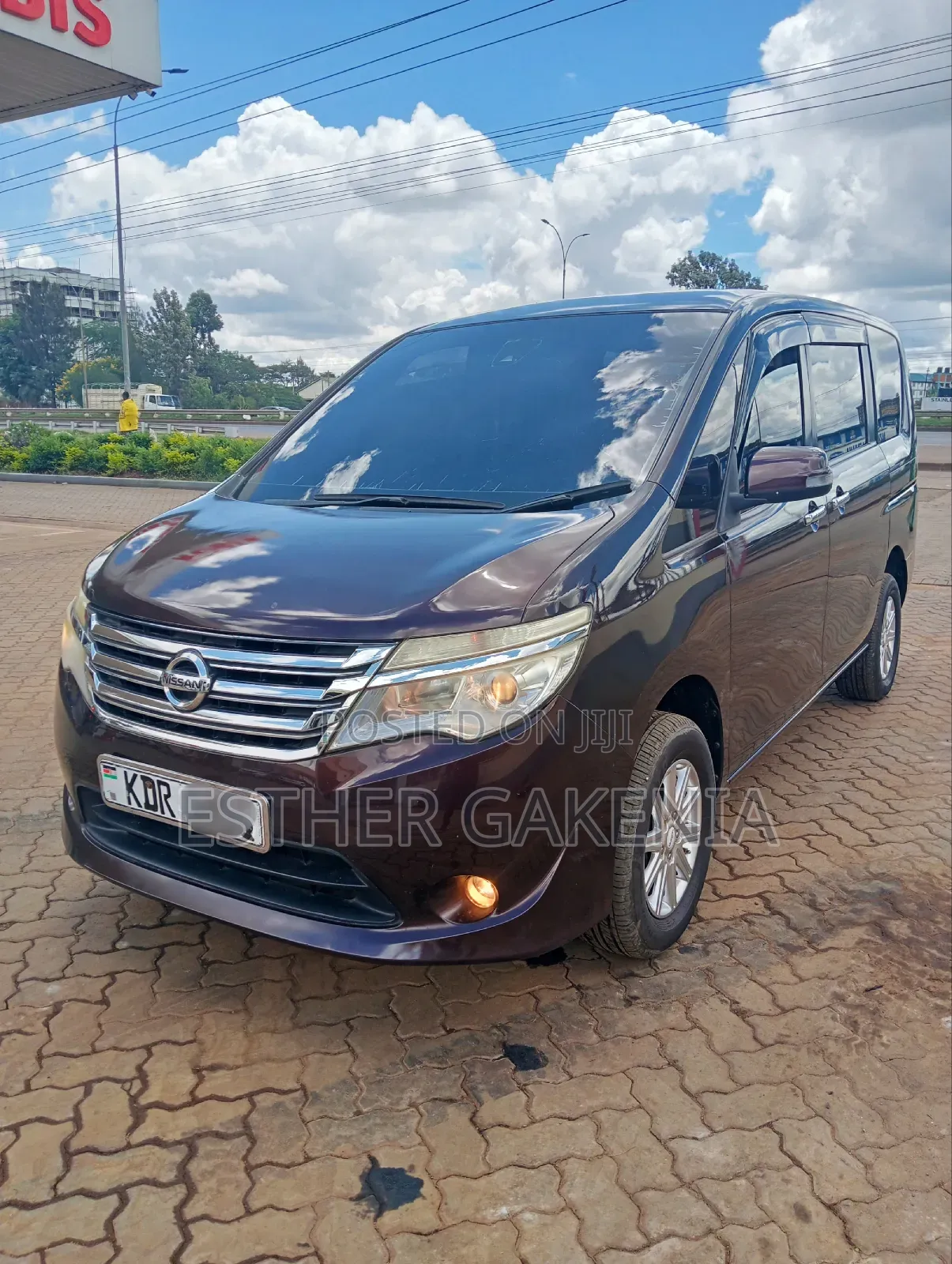 Nissan Serena 2016 Brown