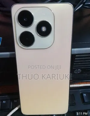Tecno Spark 20 Pro 256 GB Gold