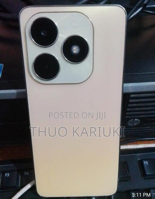 Tecno Spark 20 Pro 256 GB Gold - thumbnail 2