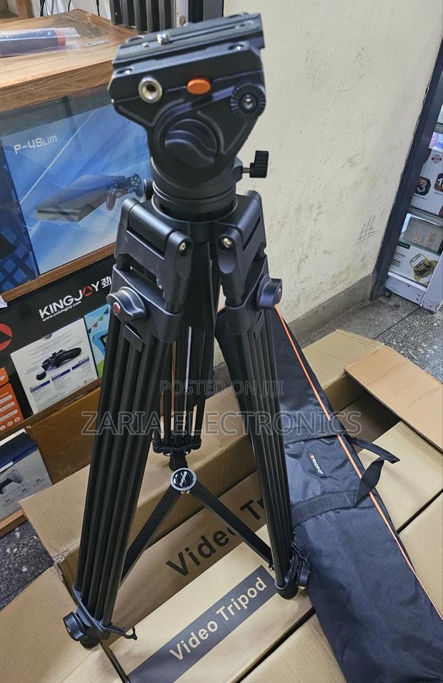 Triopo Professional Heavy Duty Camera Stand