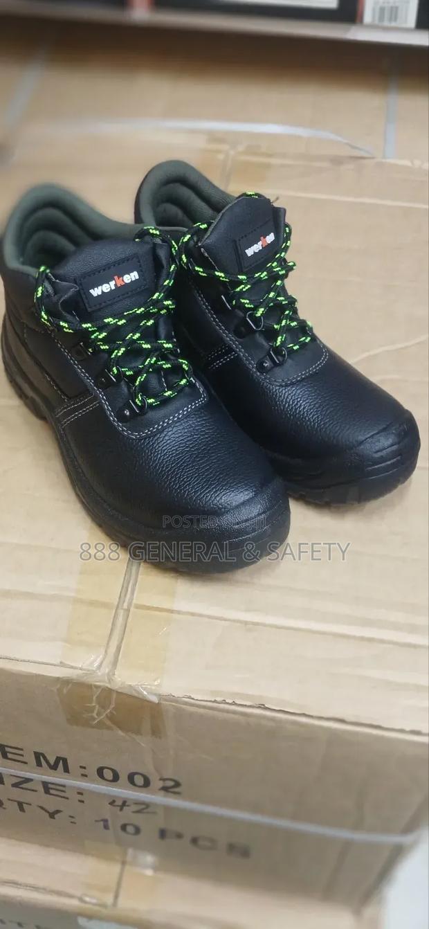 Strong Safety Boots | Durable | Perfect for Construction Work - main view