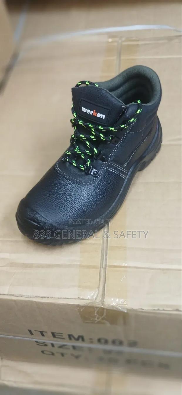 Strong Safety Boots | Durable | Perfect for Construction Work - thumbnail 2
