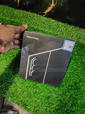 New Samsung Galaxy Fold 512 GB Black