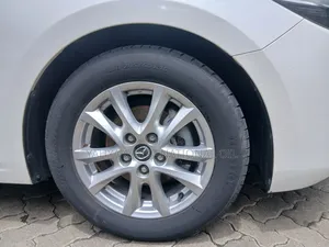 Mazda Axela 2016 White