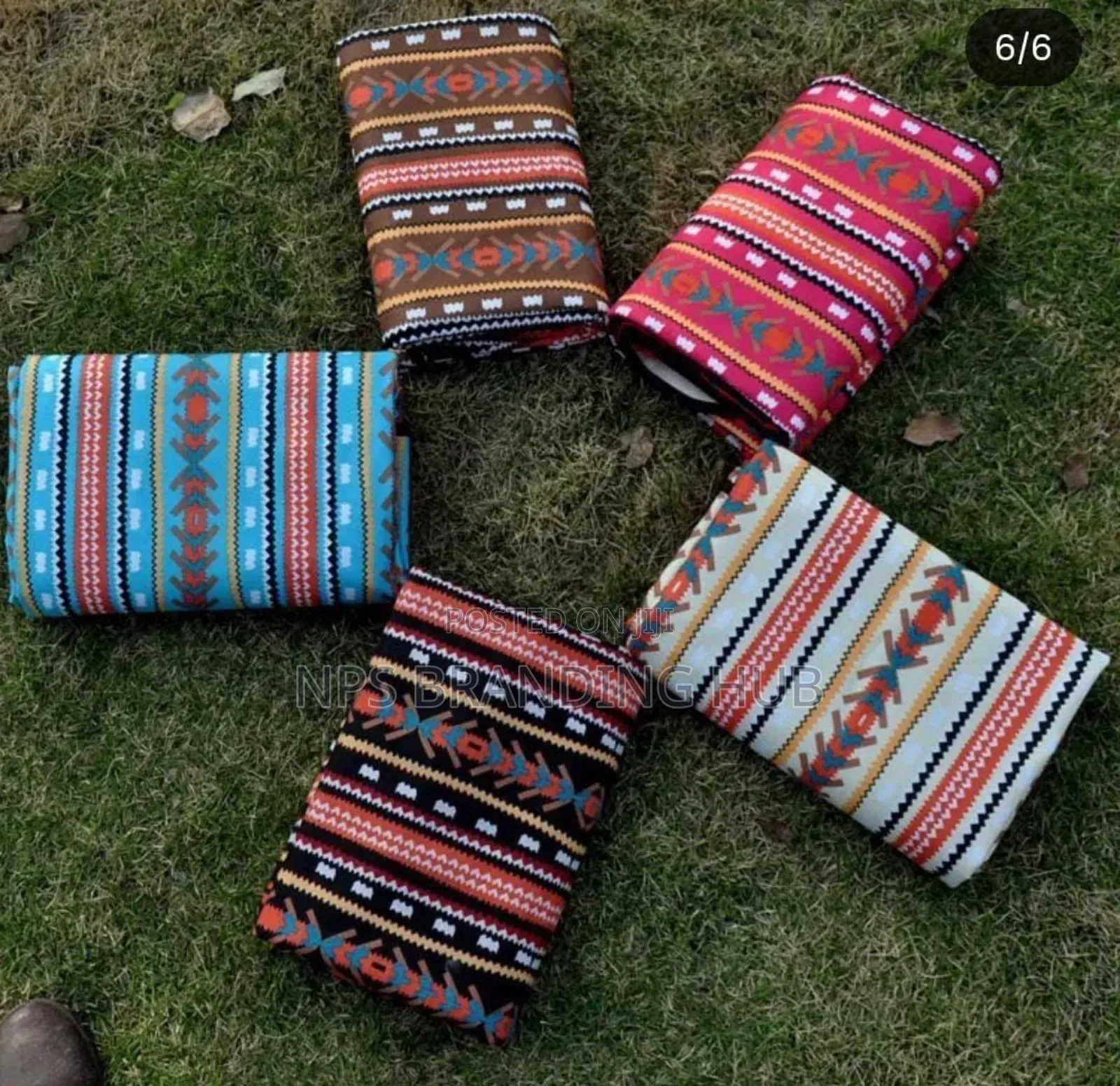 Waterproof Outdoor Picnic Mats Size:200x200cm. Cs