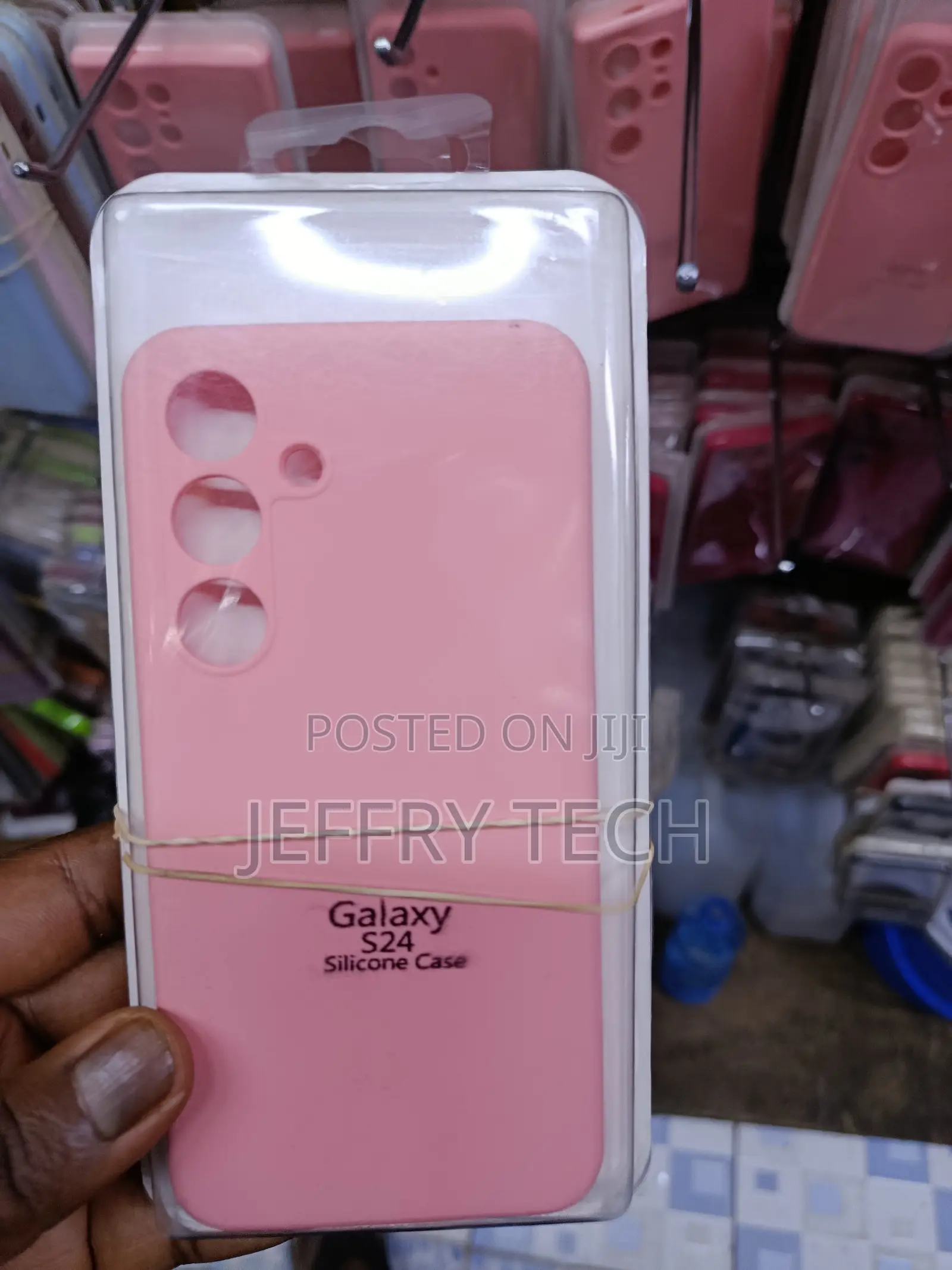 Silbi Samsung Galaxy S24 Liquid Silicone Case With Cloth Lining