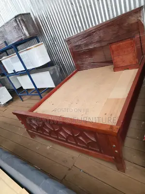 *Strong Hardwood 5*6 Bed