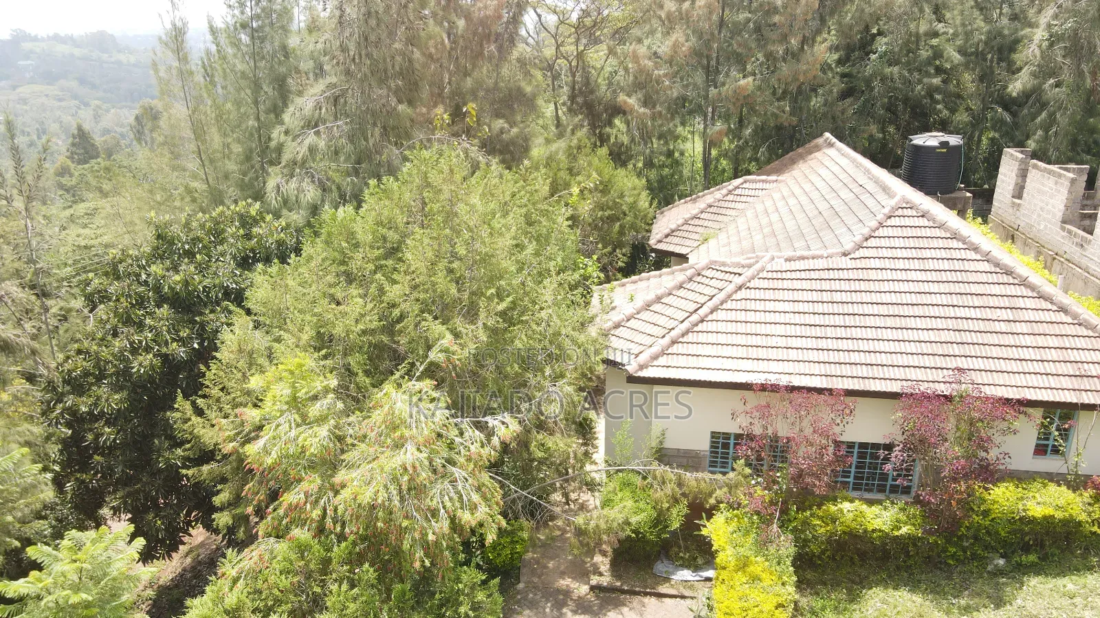 3bdrm Bungalow in Vineyard, Oloolua for sale