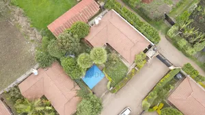 3bdrm Bungalow in Vineyard, Oloolua for sale