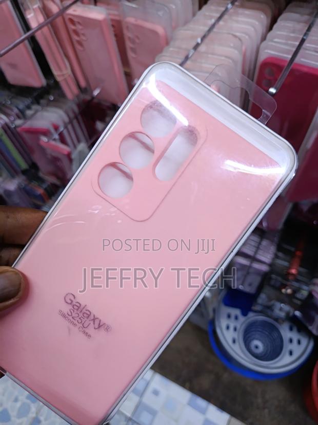 Asvee Samsung Galaxy S25 Ultra Liquid Silicone Case With Cloth Lining - thumbnail 3