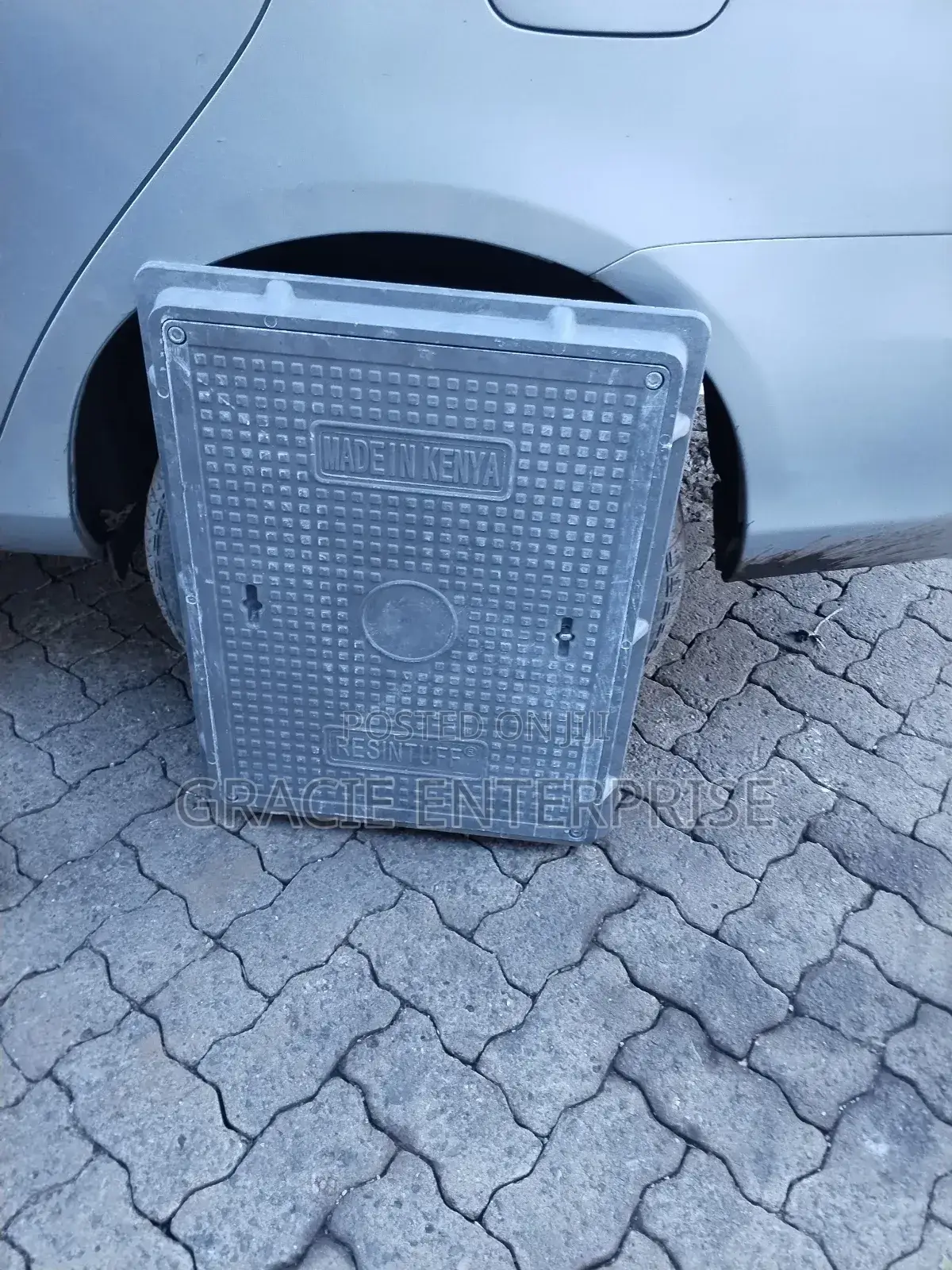 Composite Reinforced Manhole Cover