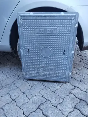 Composite Reinforced Manhole Cover