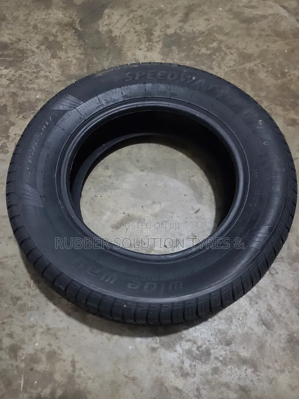 235 /65 R17 Wideway Tyres 104h Speedways