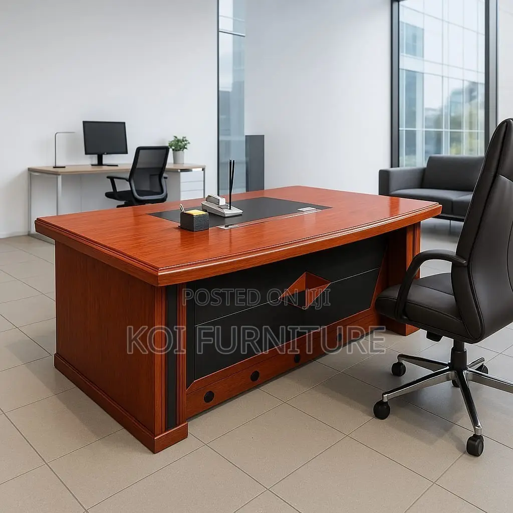 Office Desk : 1.8 Meters Executive Office Desk