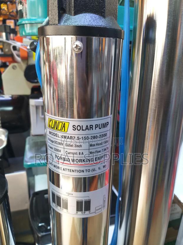 7500m3 280v Solar Submersible Water Pump 150m