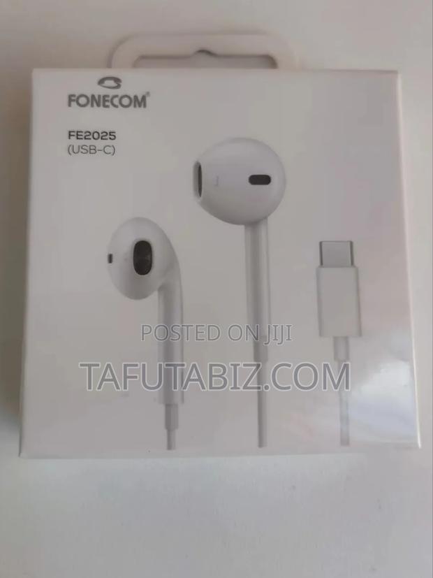 Fonecom Type -C Earphone Fe2025
