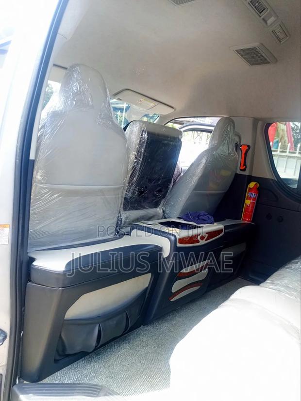 Isuzu NQR 2022 White - thumbnail 5