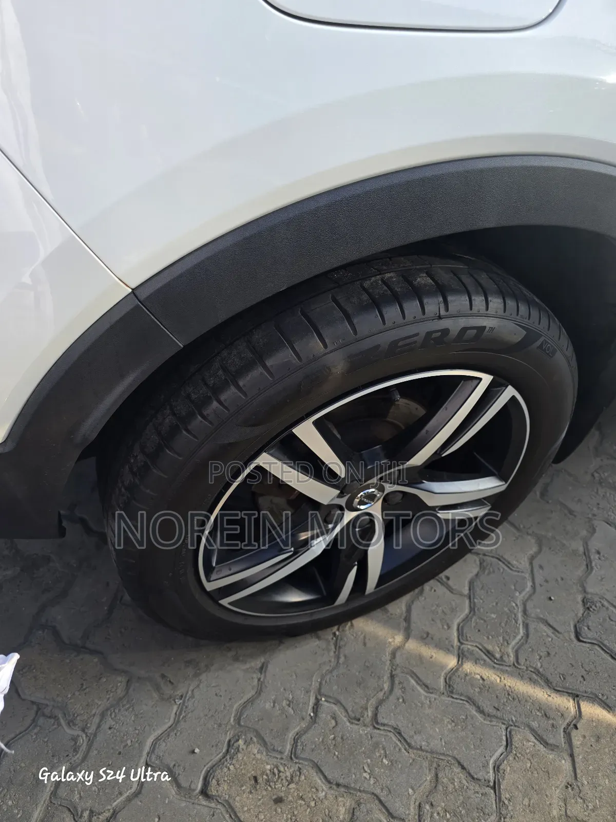 Volvo XC60 2020 White
