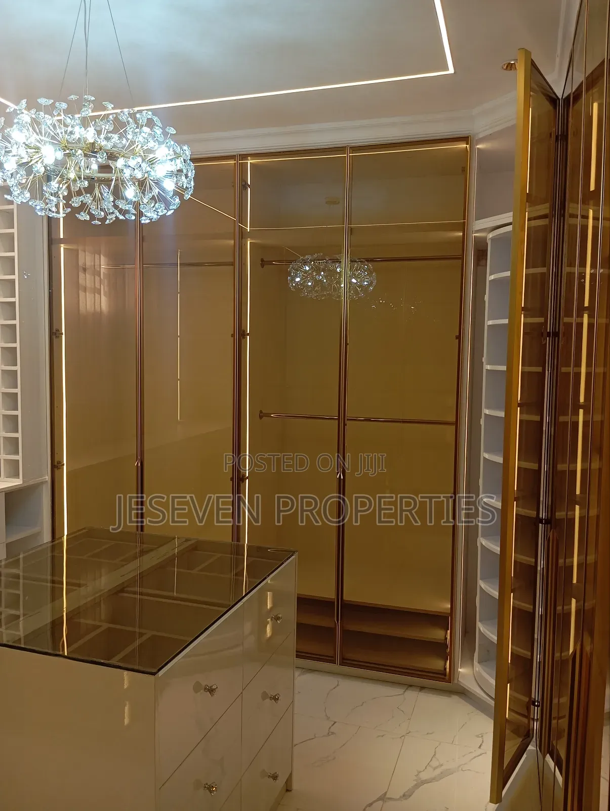 Furnished 6bdrm Mansion in Syokimau, Gateway Mall Area for sale