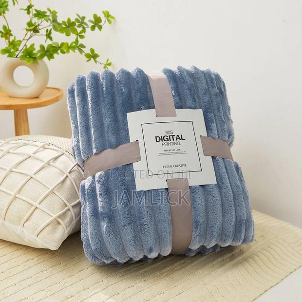 Fluffy Coral Velvet Blanket 200×230cm - Cr - thumbnail 4