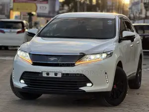 Toyota Harrier 2.0 2019 White