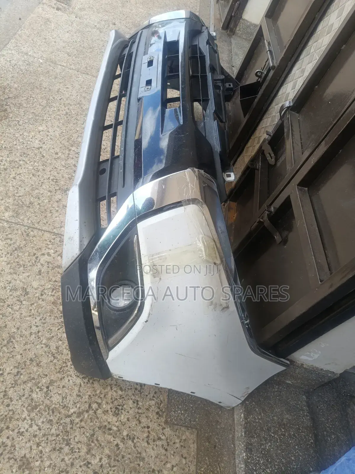 Bumper Front, Mistrubishi Outlander 2018