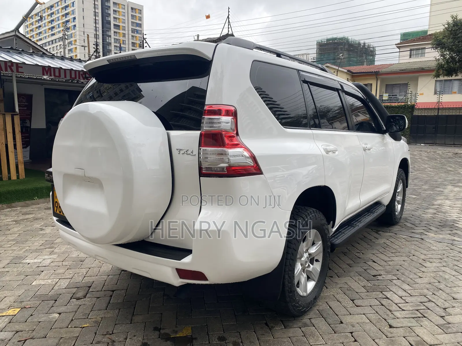 Toyota Land Cruiser Prado 2017 White