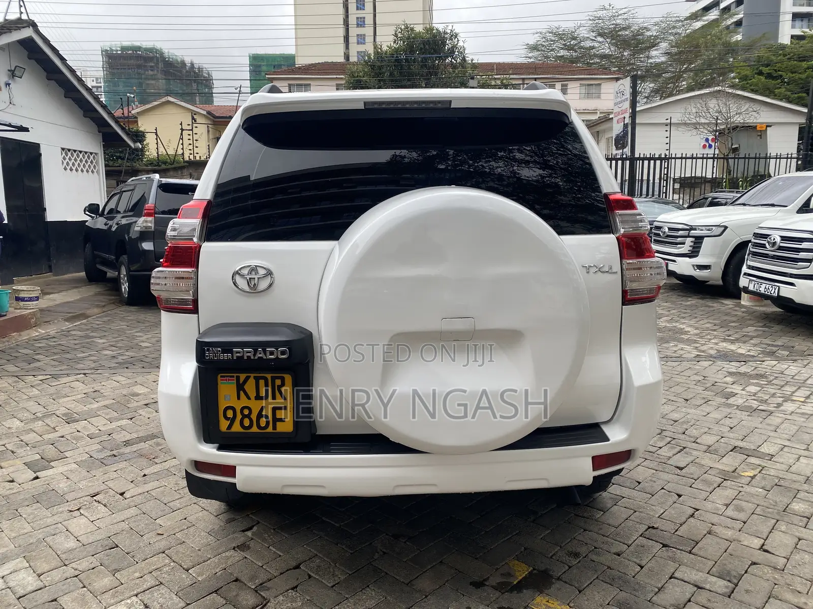 Toyota Land Cruiser Prado 2017 White