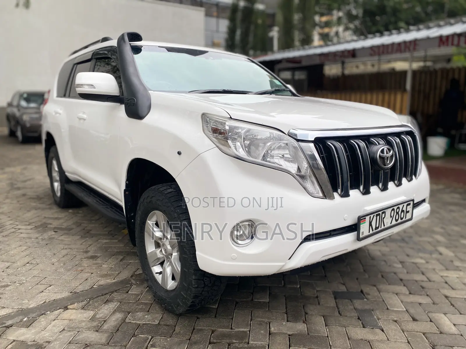 Toyota Land Cruiser Prado 2017 White