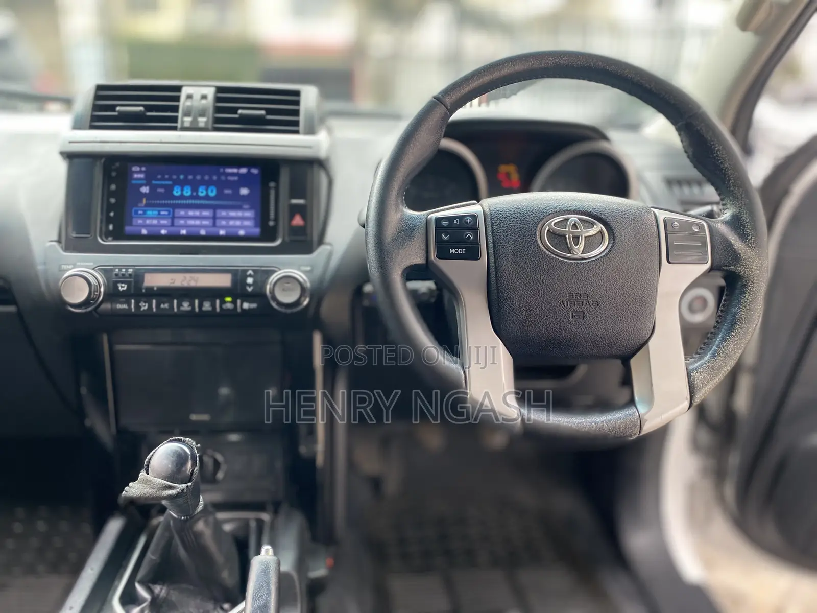 Toyota Land Cruiser Prado 2017 White
