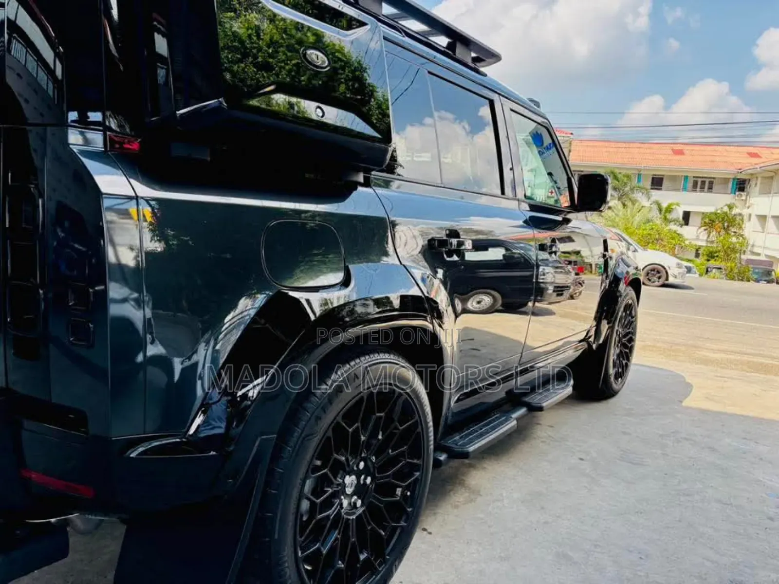 Land Rover Defender Carpathian Edition 2023 Gray