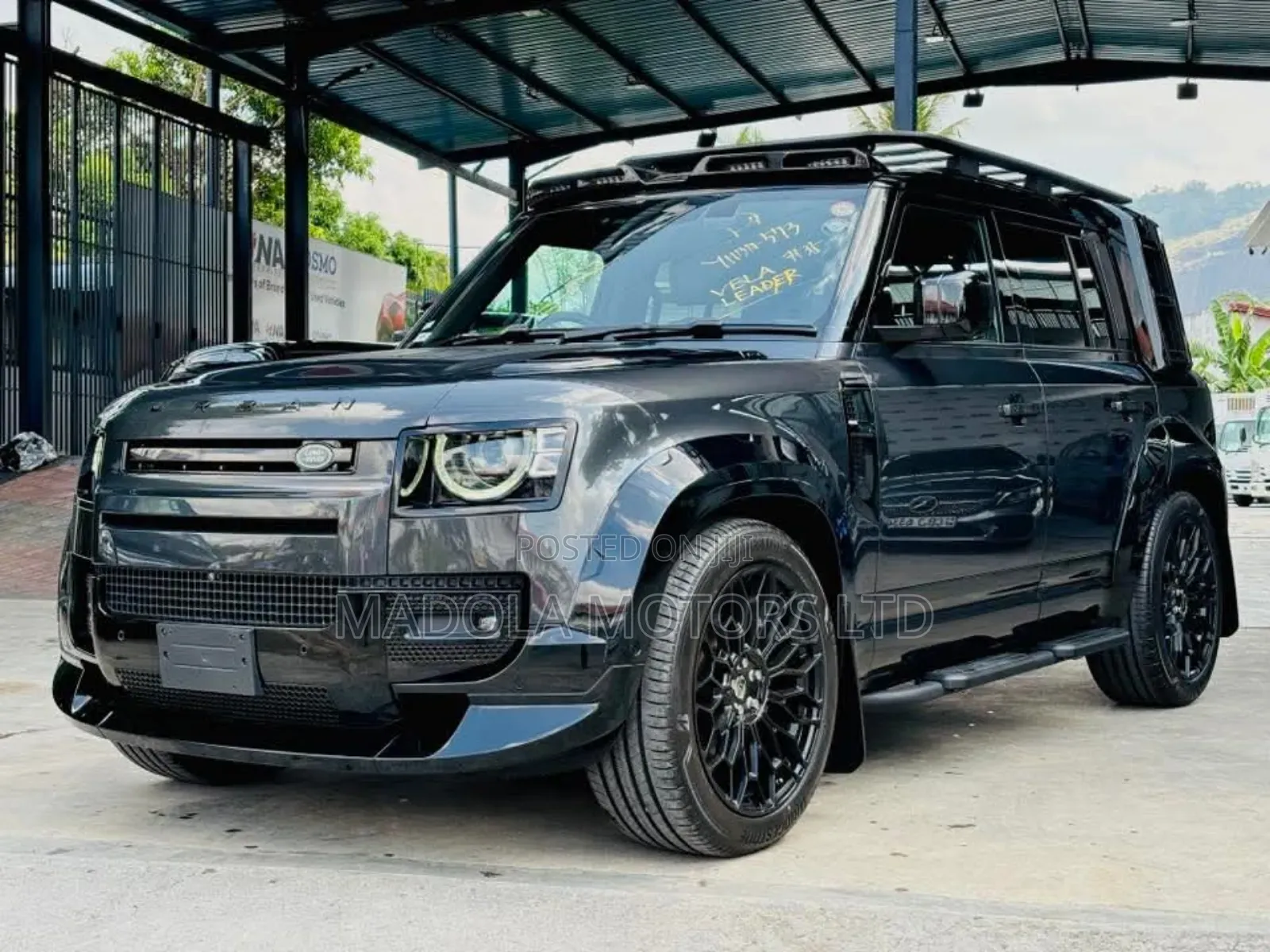 Land Rover Defender Carpathian Edition 2023 Gray