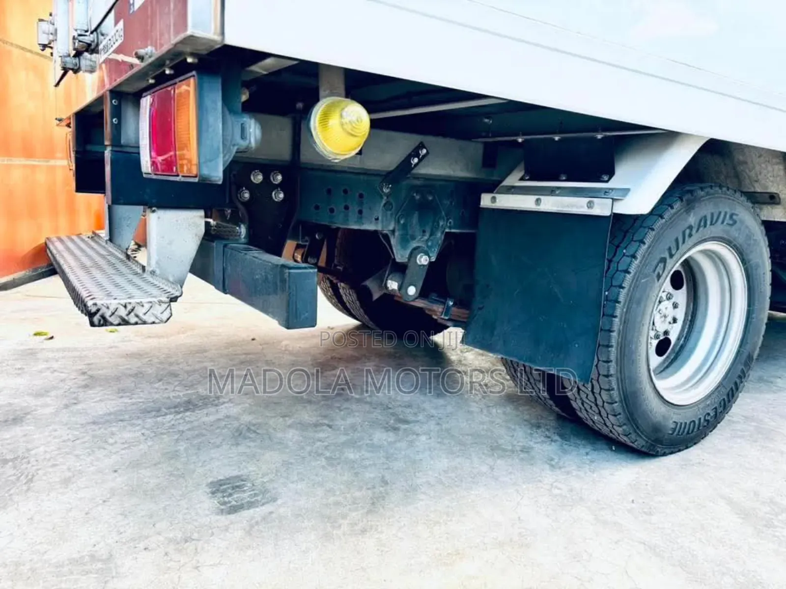 Isuzu Elf Truck