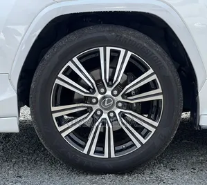 Lexus LX LX 600 2023 White