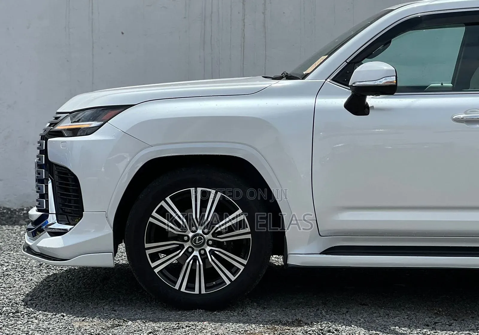 Lexus LX LX 600 2023 White