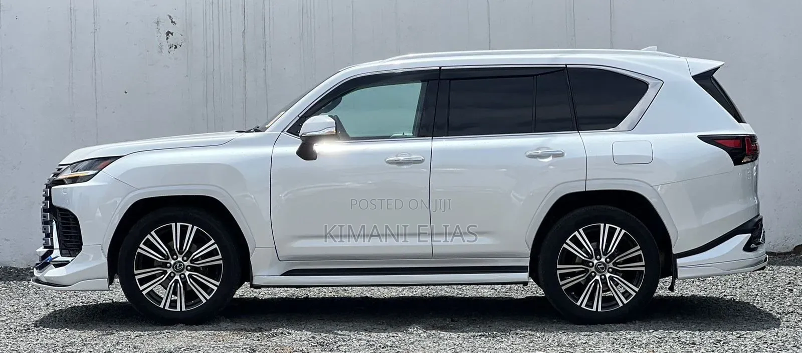 Lexus LX LX 600 2023 White