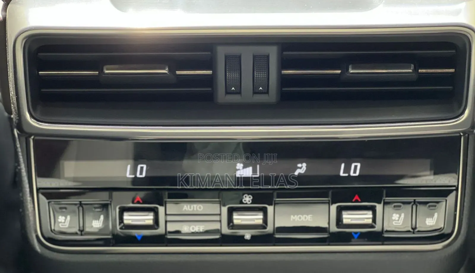 Lexus LX LX 600 2023 White