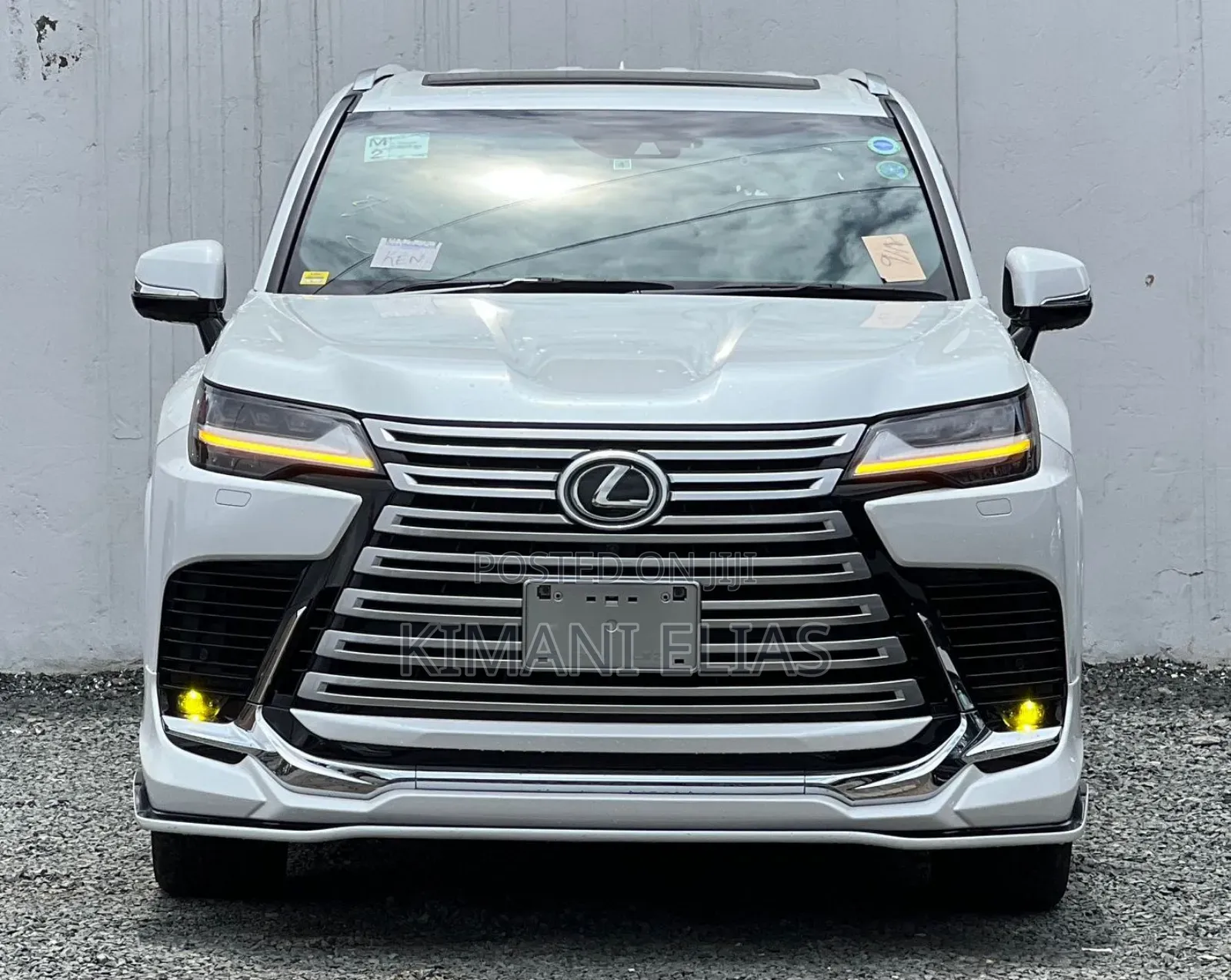 Lexus LX LX 600 2023 White