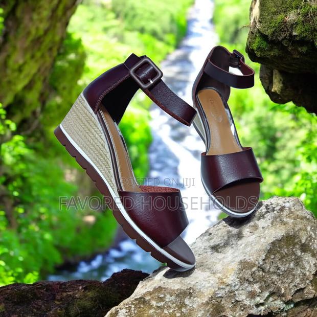 Wedge Heels - thumbnail 2