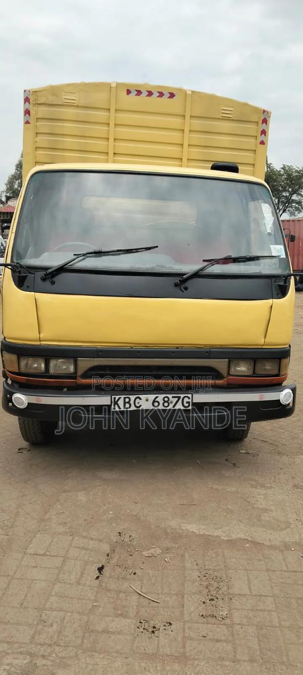 Mitsubishi Canter KBC 2008 Yellow