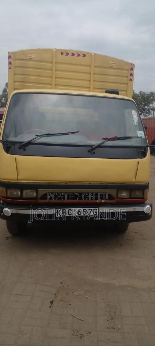 Mitsubishi Canter KBC 2008 Yellow - thumbnail 3